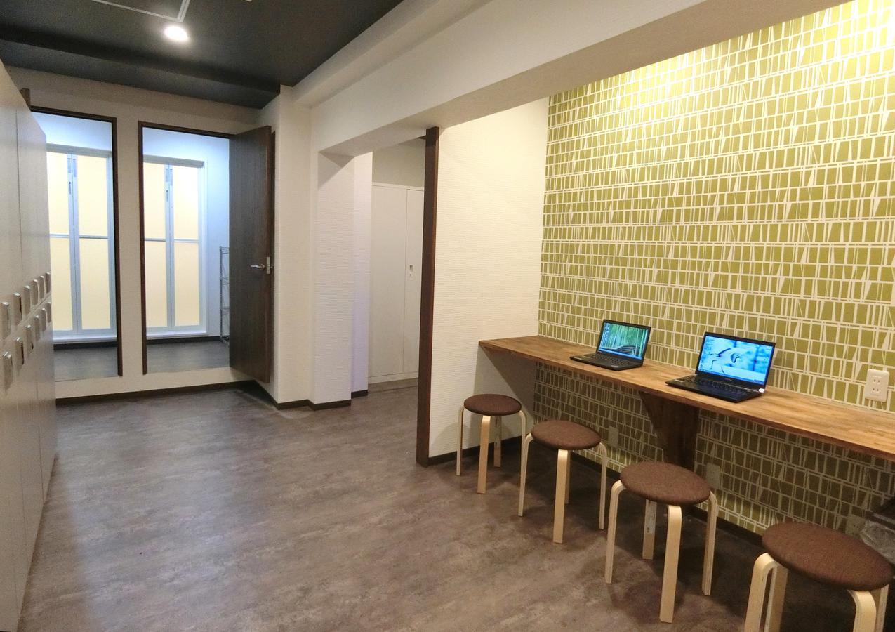Capsule Hotel Manyudo Kioto Zewnętrze zdjęcie