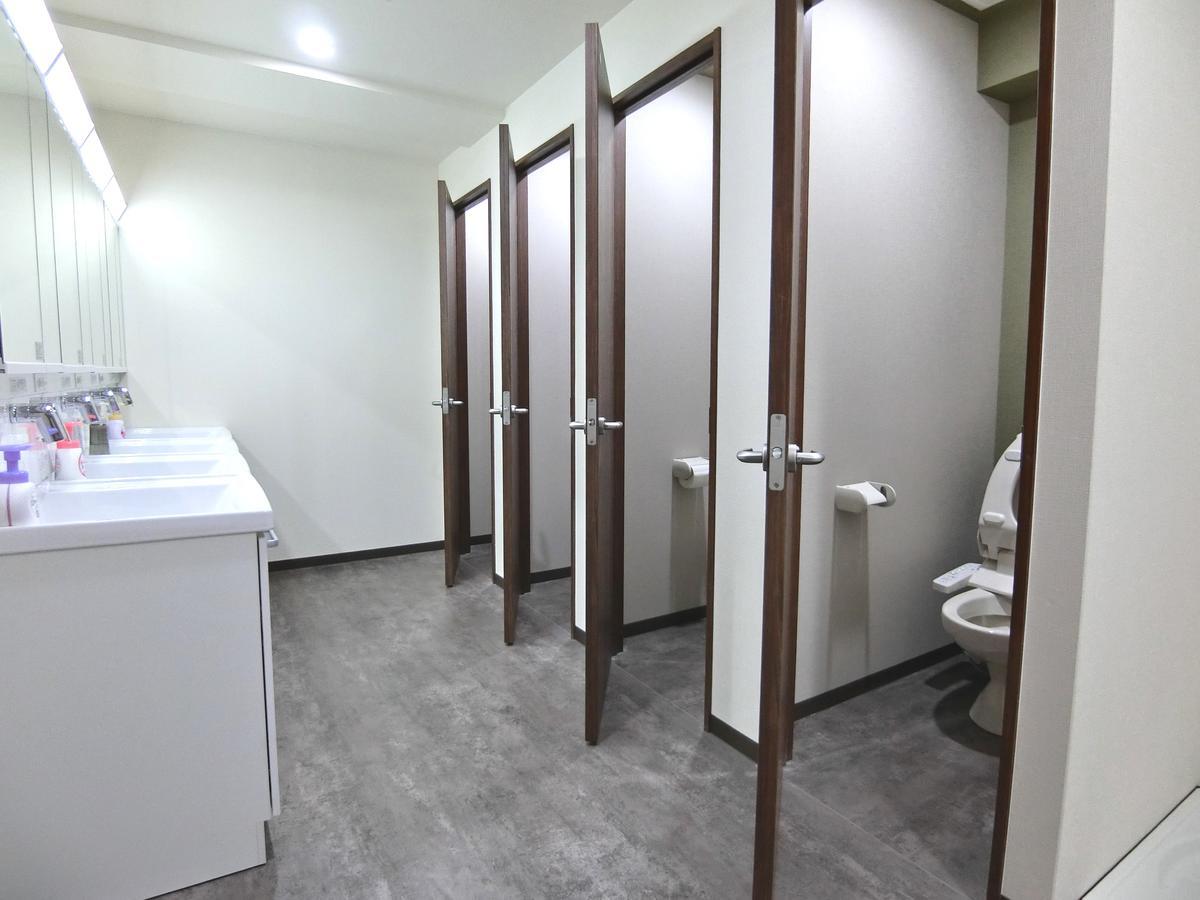 Capsule Hotel Manyudo Kioto Zewnętrze zdjęcie